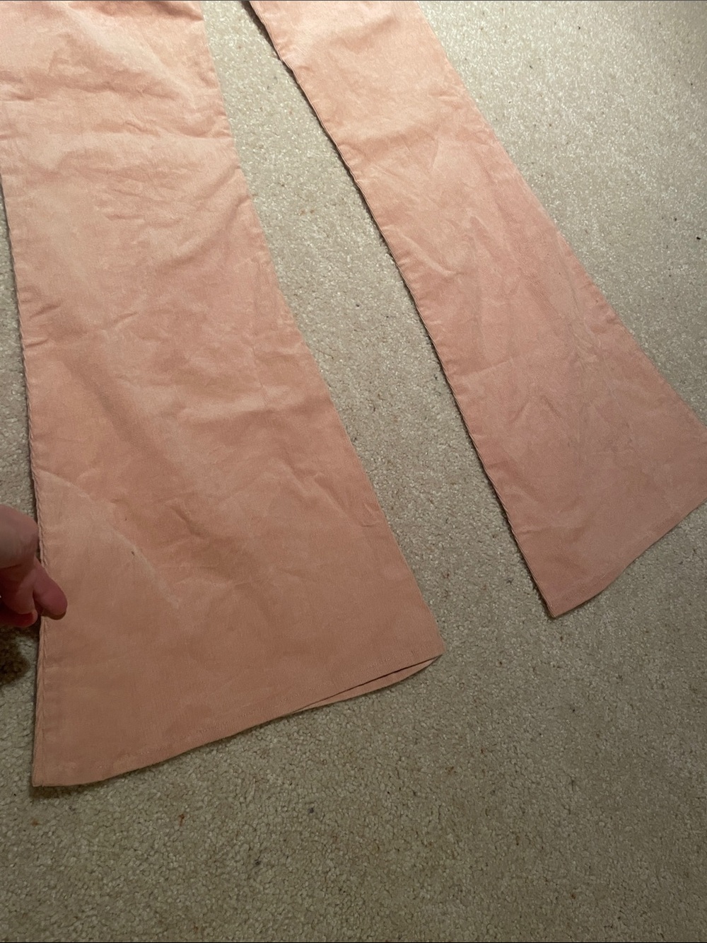 NWOT Forever 21 bell bottom pull on thin whale cords in pale peach color - Picture 9 of 10